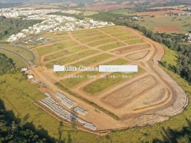 Terreno a venda em condominio