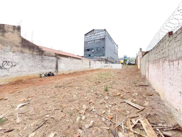 Terreno a venda em Avenida com 600m²