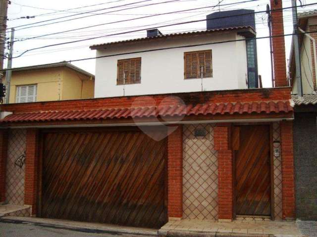 Sobrado com 4 quartos à venda em Santa Teresinha - SP