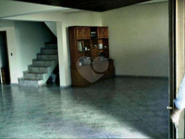 Casa com 4 quartos à venda em Jardim Peri - SP