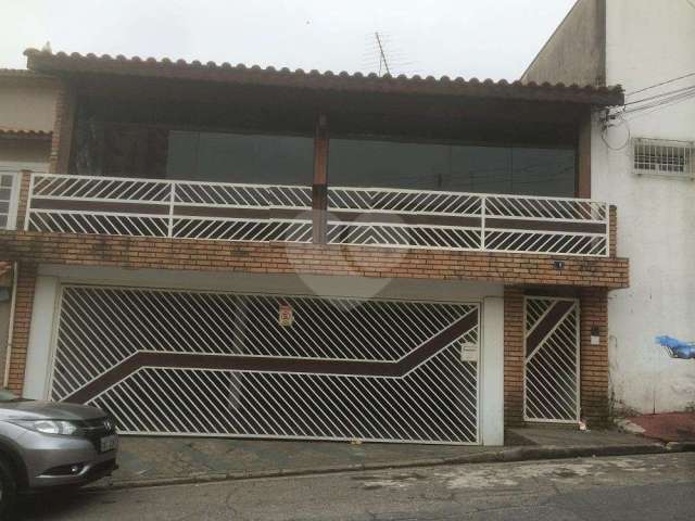 Casa com 5 quartos à venda em Vila Galvão - SP