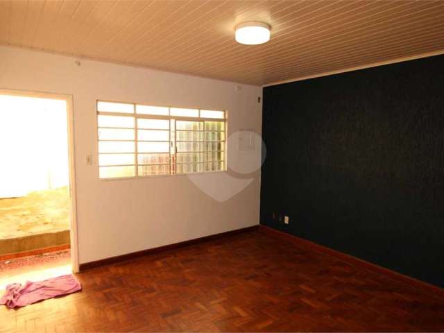 Casa térrea com 2 quartos à venda em Vila Albertina - SP