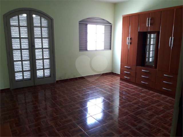 Casa com 4 quartos à venda em Jardim Santa Maria - SP