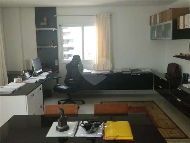 Apartamento com 4 quartos à venda em Santana - SP