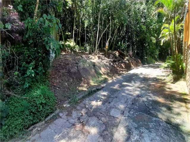 Terreno à venda em Serra Da Cantareira - SP