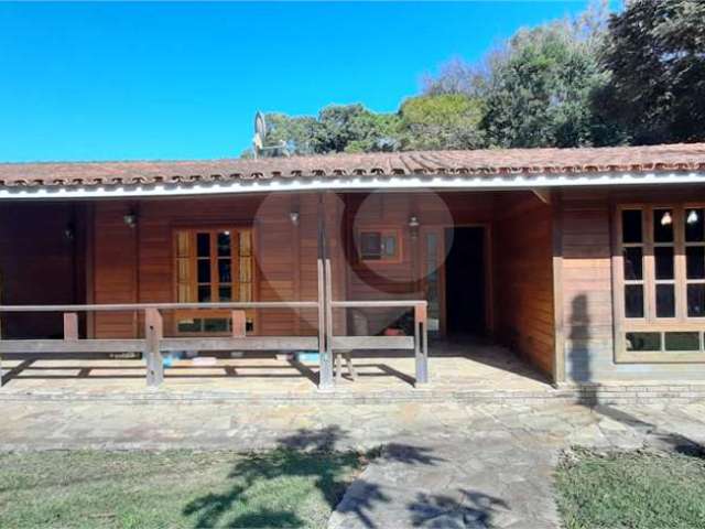 Casa com 2 quartos à venda em Caraguatá - SP