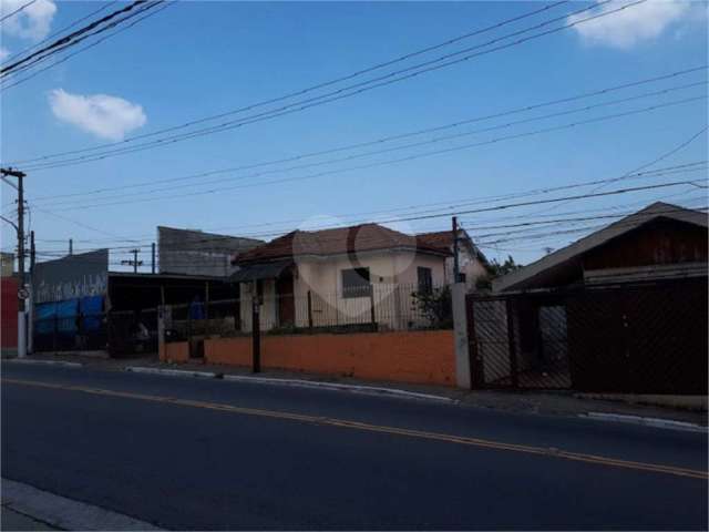 Terreno na Vila Paiva, 1,800 metros quadrados.