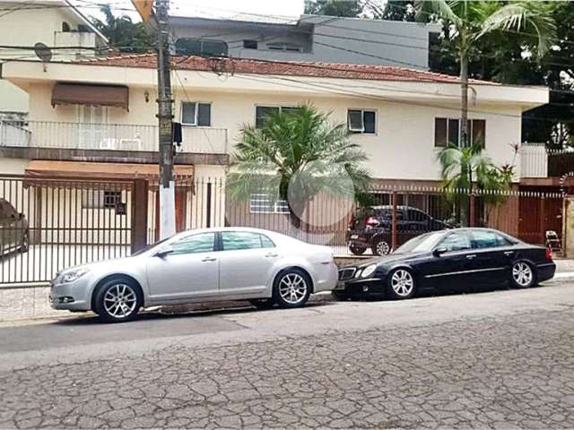 Sobrado com 8 quartos à venda em Jardim Franca - SP