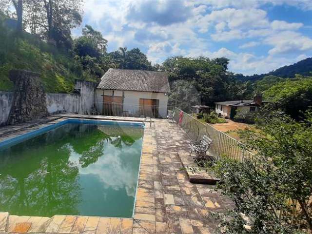 Casa térrea com 3 quartos à venda em Roseira - SP