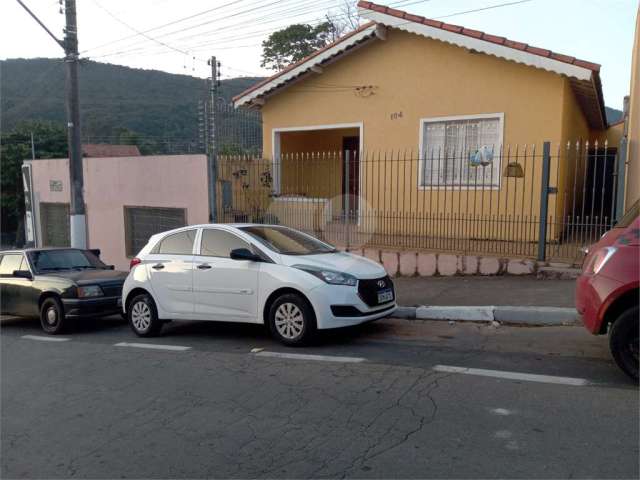 Casa com 2 quartos à venda ou para locação em Centro - SP