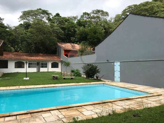 Casa com 4 quartos à venda em Caraguatá - SP