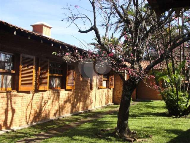 Casa com 4 quartos à venda em Caraguatá - SP