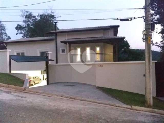 Terreno com 4 quartos à venda em Caraguatá - SP