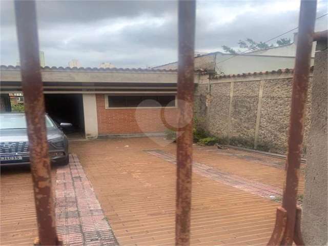 Casa com 2 quartos à venda em Vila Isolina Mazzei - SP