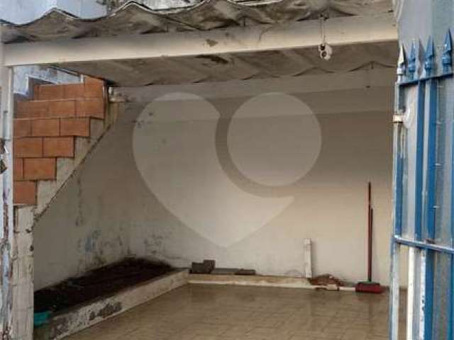 Casa com 3 quartos à venda em Vila Baruel - SP