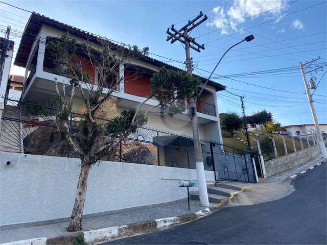 Casa com 4 quartos à venda em Centro - SP