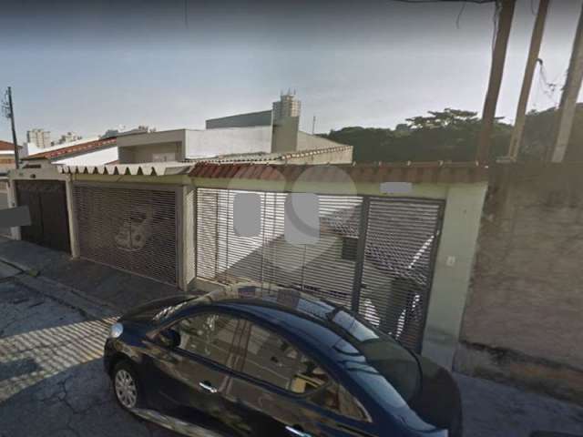 Casa térrea com 3 quartos à venda em Vila Leonor - SP