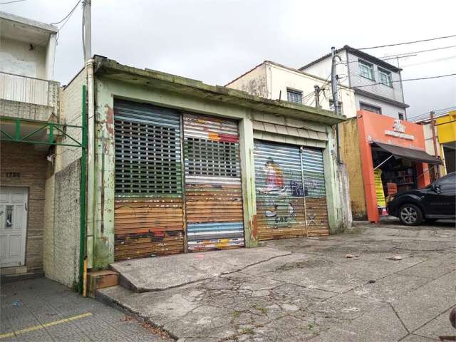 Salão comercia, a venda e locação, com 200m² de área total, testada de 8 metros - Imirim / São Paulo