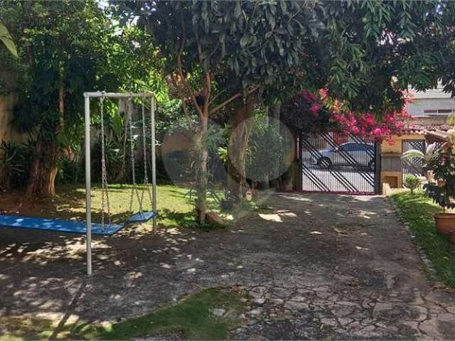 Terreno com 4 quartos à venda em Vila Mazzei - SP