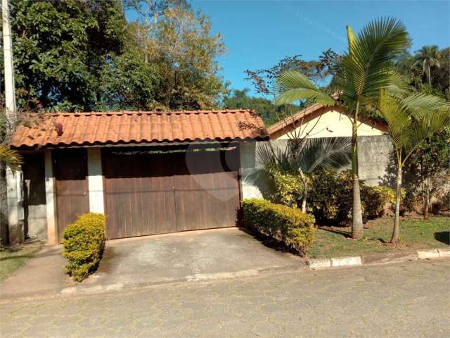 Terreno com 2 casas independentes na Serra da Cantareira