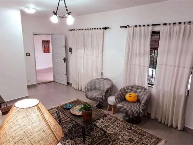 Casa com 3 quartos à venda em Vila Romero - SP