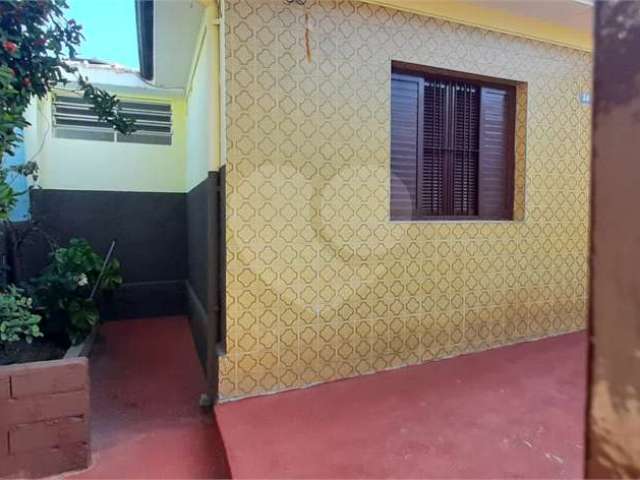 Casa térrea com 2 quartos à venda em Vila Mazzei - SP