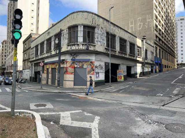 Prédio inteiro à venda em Centro - SP