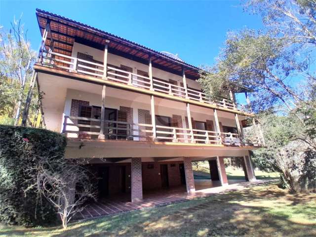 Casa com 5 quartos à venda em Caraguatá - SP