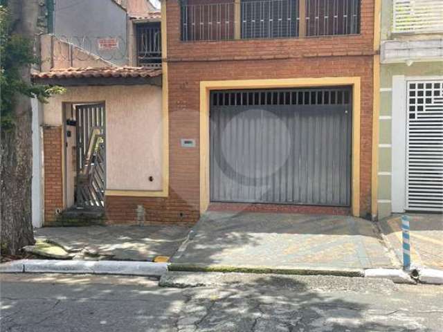 Casa com 3 quartos à venda em Vila Nivi - SP