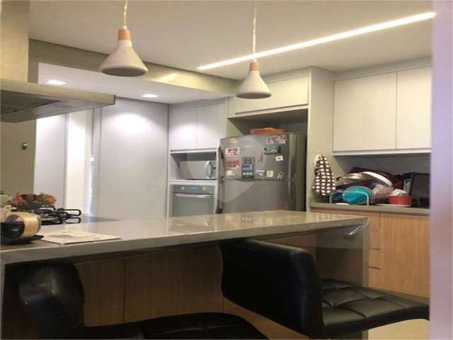 Apartamento com 3 quartos à venda em Carandiru - SP