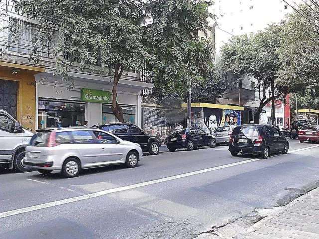 Terreno à venda em Pinheiros - SP