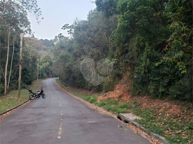 Terreno à venda em Serra Da Cantareira - SP