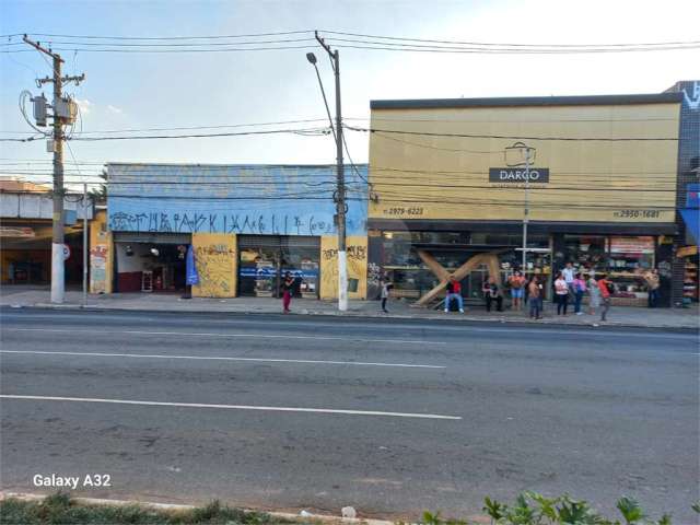 Salão Comercial à venda em Canindé - SP