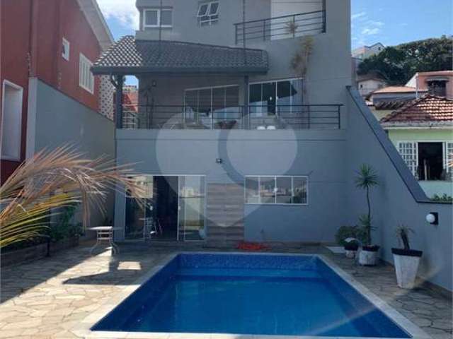 Casa com 3 quartos à venda em Carandiru - SP