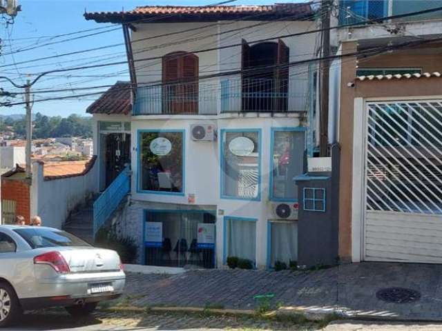 Prédio inteiro à venda ou para locação em Água Fria - SP