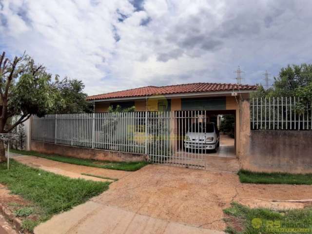 Casa com 3 quartos à venda na Rua Ivio Domingos Crestani, 414, Parque Hortência, Maringá por R$ 350.000