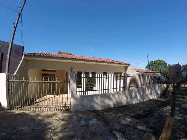 Casa com 2 quartos à venda na Rua Jequitibá, 1287, Parque das Bandeiras, Maringá, 84 m2 por R$ 270.000