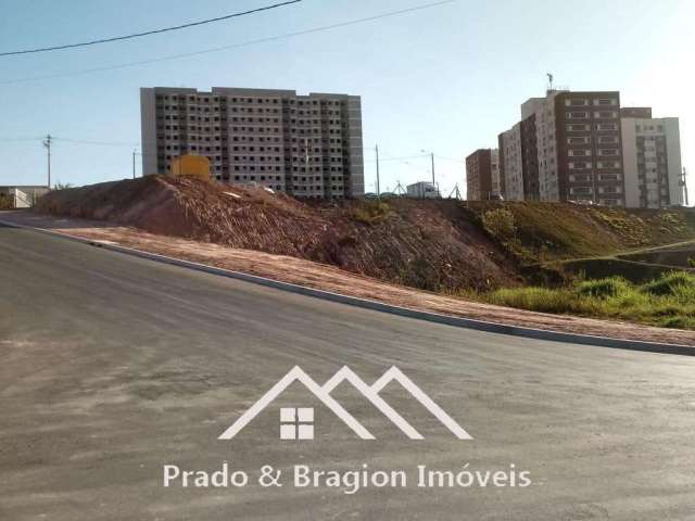 Terreno comercial à venda no Jardim das Acácias, Várzea Paulista  por R$ 585.000