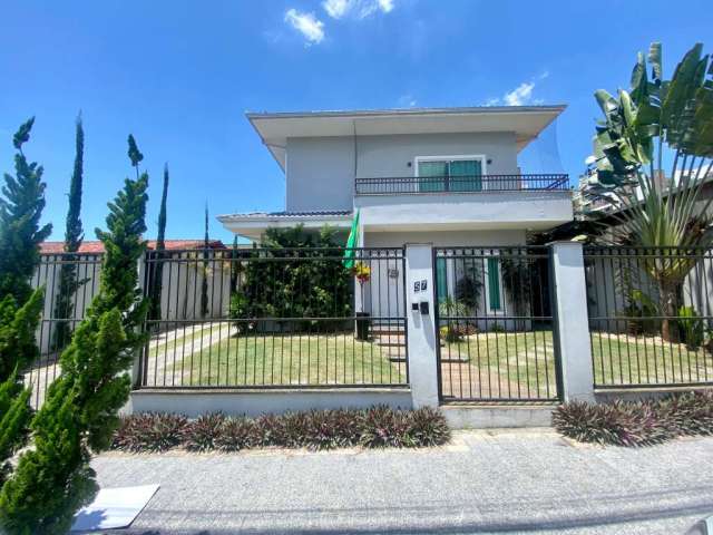 Casa com 4 quartos à venda no Floresta, Joinville  por R$ 1.600.000