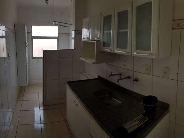 Lindo apartamento no bairro Parque Bandeirantes com 2 dormitórios, ar condicionado, sacada, cozinha com planejado