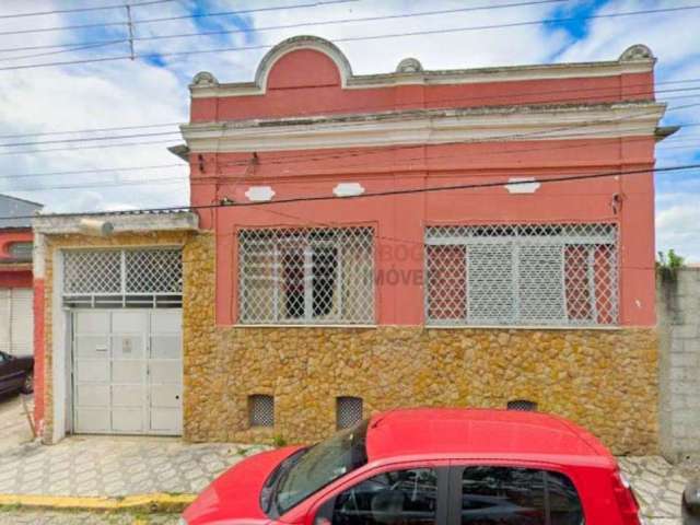 Casa a Venda no Centro em Caçapava