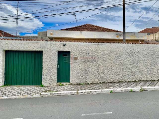 Casa a Venda no Centro em Caçapava