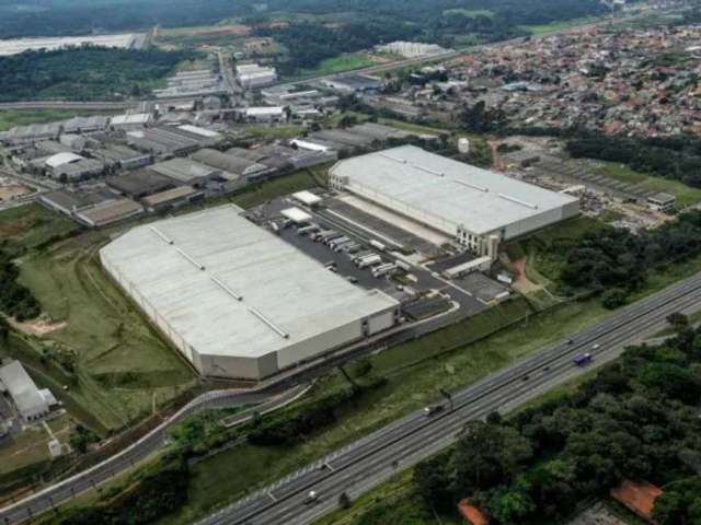 Galpão para aluguel com 8234 metros quadrados em Centro Industrial de Arujá - Arujá - SP