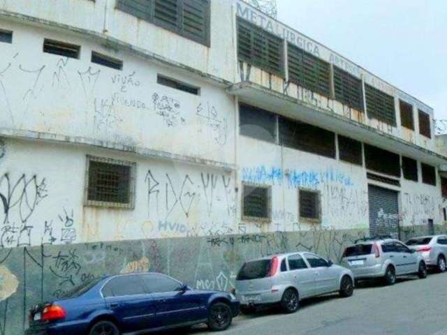 Galpão Comercial Industrial para Locação, na região da Vila Prudente.