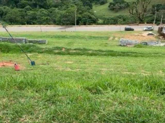 Terreno a venda  com 411,00 m², declive, no condomínio Ecologie Residencial Itatiba