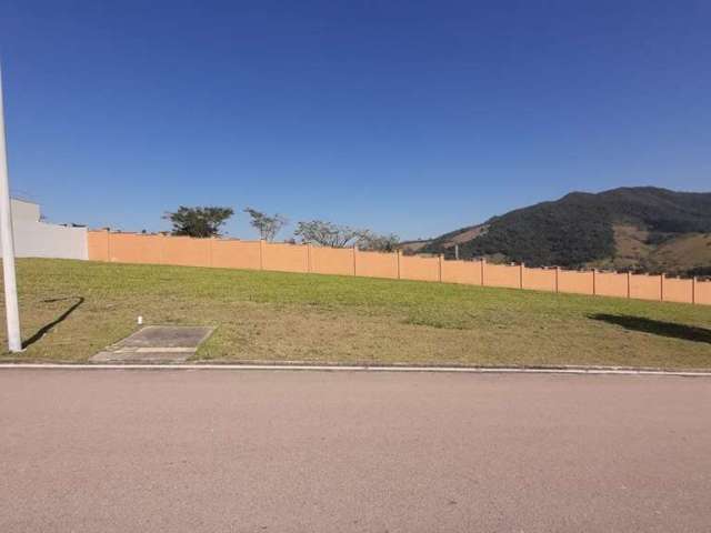 Terreno a venda com 510m², plano,  no condomínio de alto padrão Alphaville 1, Jundiaí