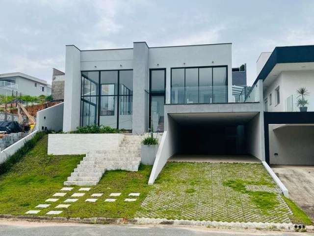 Casa para venda em Parque Dom Henrique de 272.15m² com 4 Quartos, 4 Suites e 6 Garagens