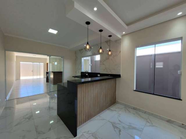 Casa para venda em Residencial Lívia de 156.00m² com 3 Quartos, 1 Suite e 2 Garagens