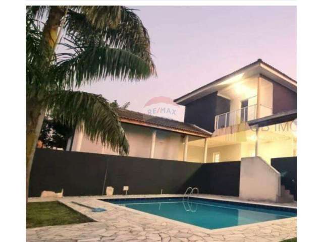 Casa para alugar em Residencial Dos Lagos de 242.32m² com 6 Quartos e 2 Suites