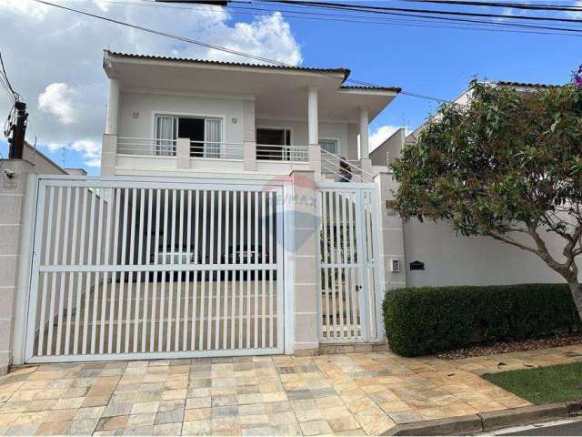 Casa para venda em Vila Santa Izabel de 432.03m² com 3 Quartos, 1 Suite e 5 Garagens